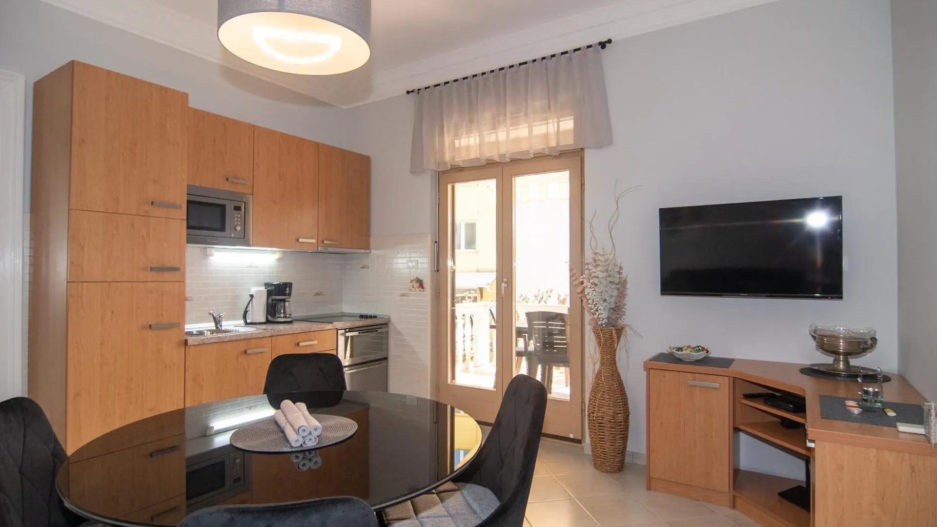 Apartments Villa Salona 0*, Abbázia