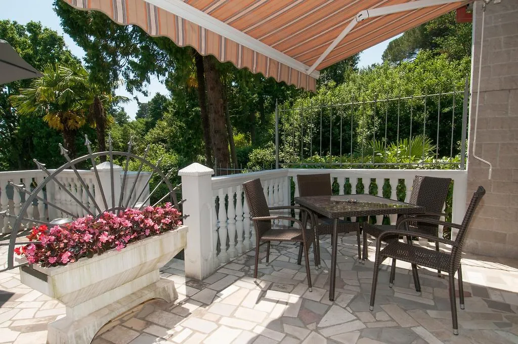 Apartments Villa Salona Opatija Kroatien